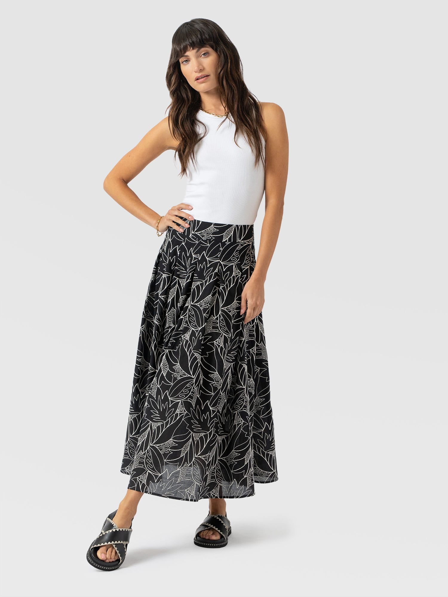 Eliza Skirt - Black Embroidered - Women's Skirts | Saint + Sofia® EU