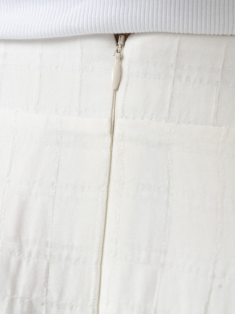 Eliza Pleated Skirt - White Textured - Women's Skirts | Saint + Sofia® EU