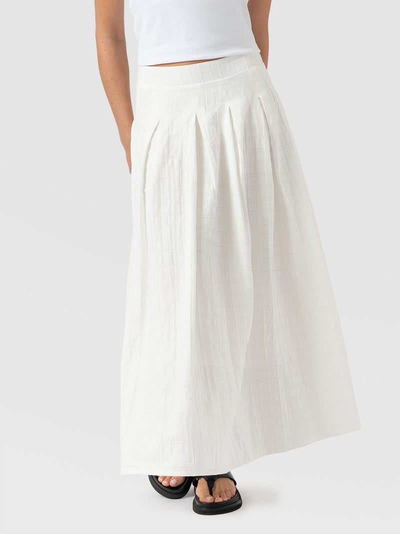Eliza Pleated Skirt - White Textured - Women's Skirts | Saint + Sofia® EU