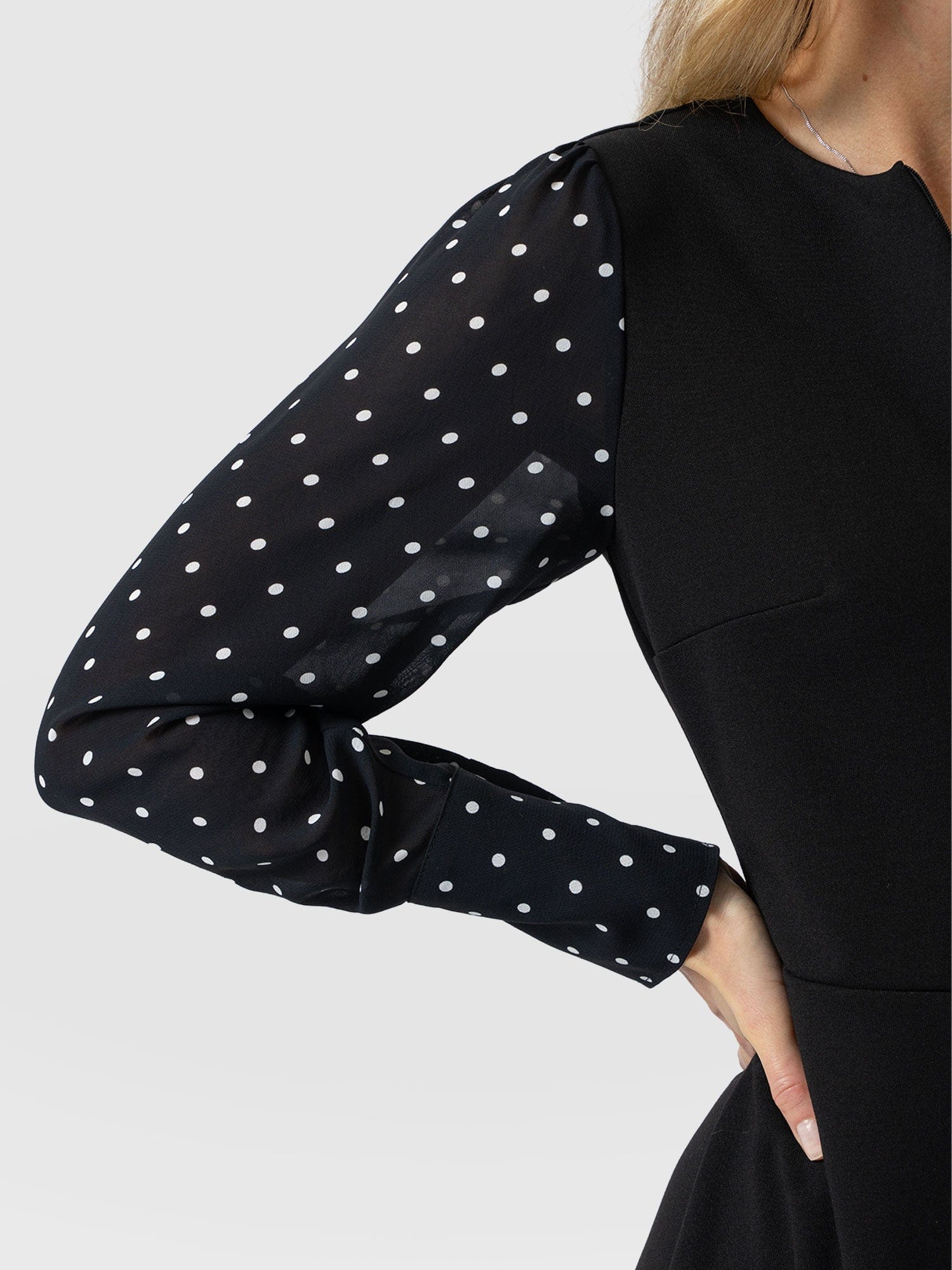 Ella Fit & Flare Dress - Black Polka Dot - Women's Dresses | Saint + Sofia® EU