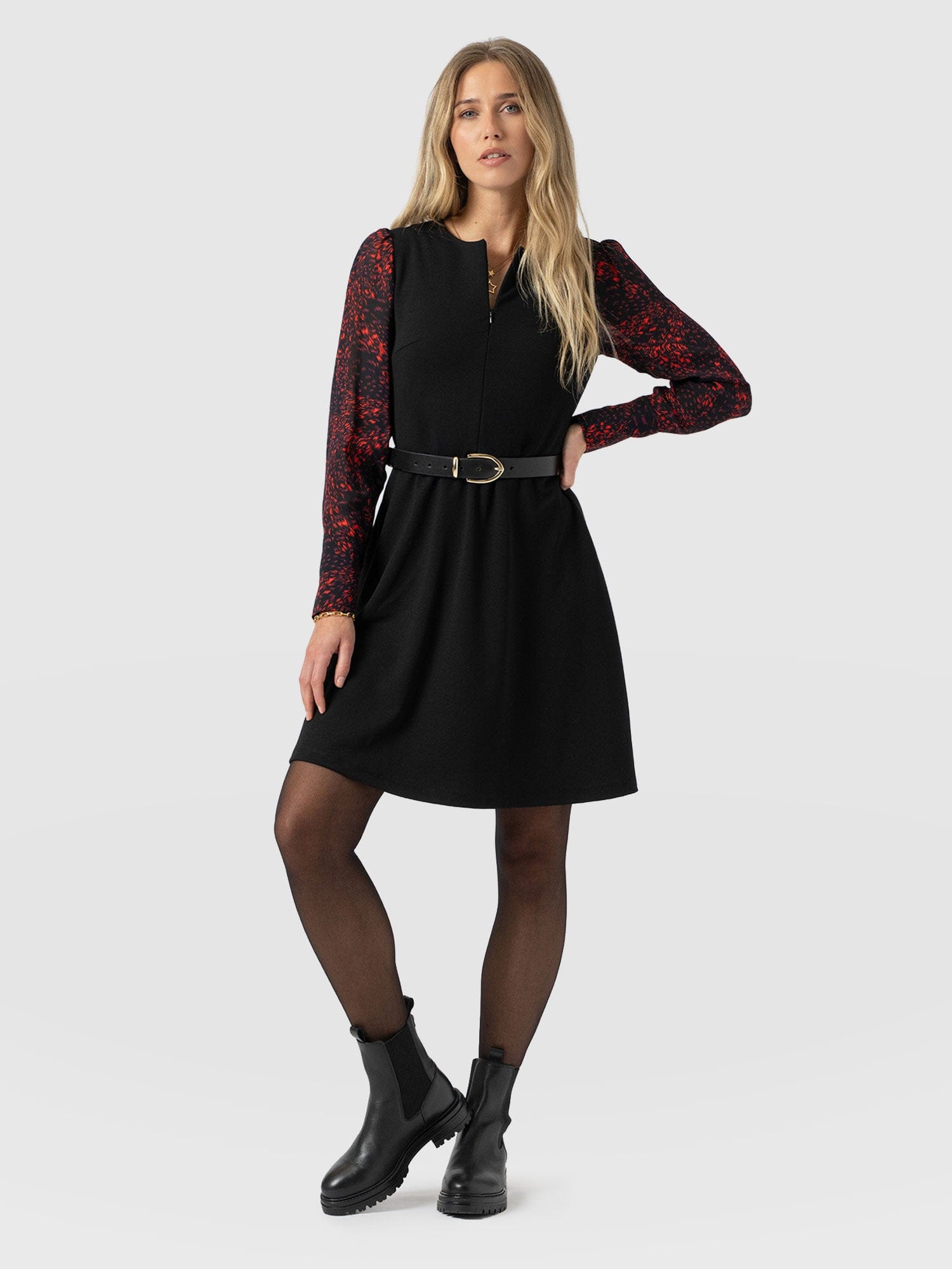 Ella Fit & Flare Dress - Red Fade Spot - Women's Dresses | Saint + Sofia® EU