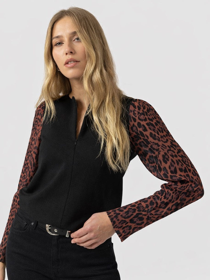 Ella Zip Up Top - Brown Leopard - Women's T-shirts | Saint + Sofia® EU