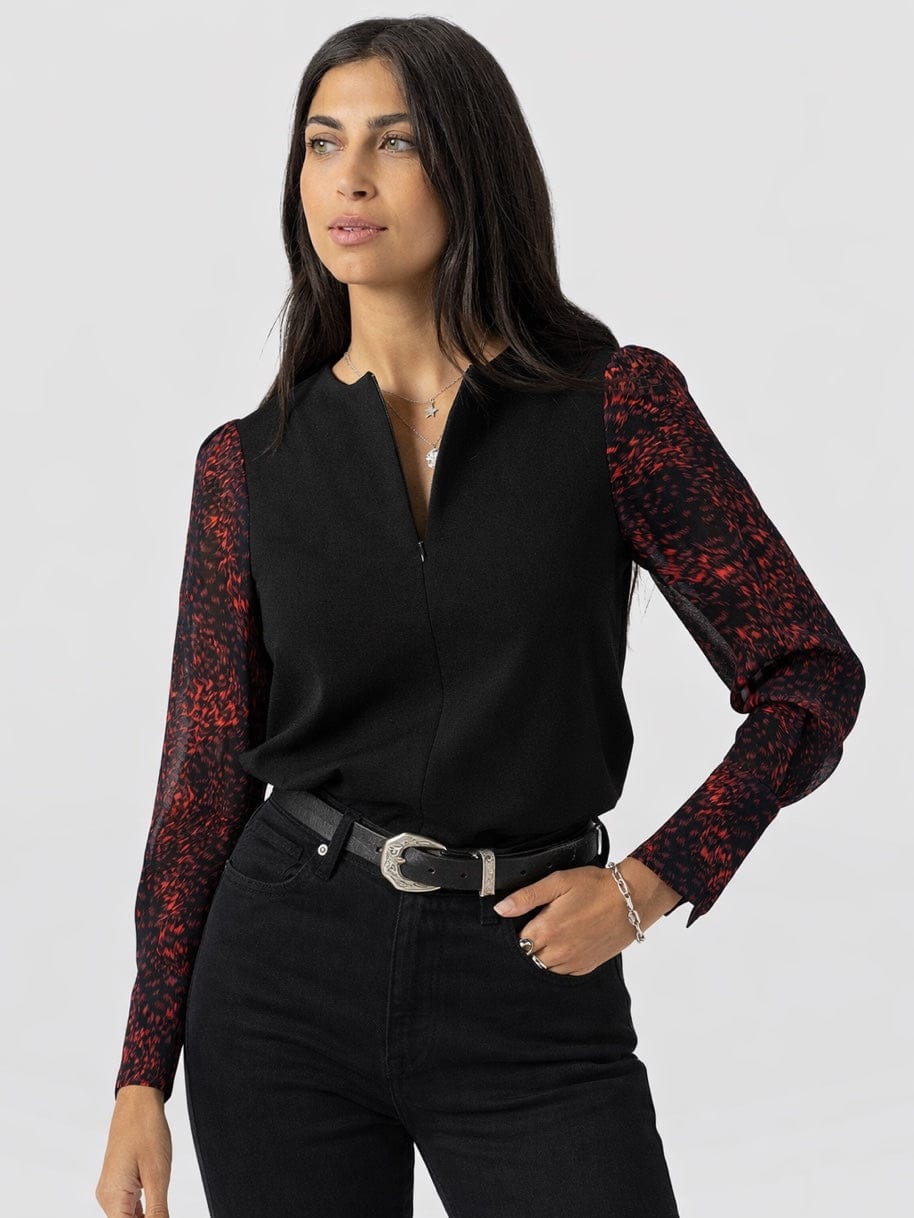 Ella Zip Up Top - Red Fade Spot - Women's T-shirts | Saint and Sofia® EU