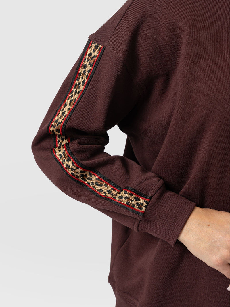 Ennis Sweatshirt - Maroon - Leopard - Women's Jumpers | Saint + Sofia® EU