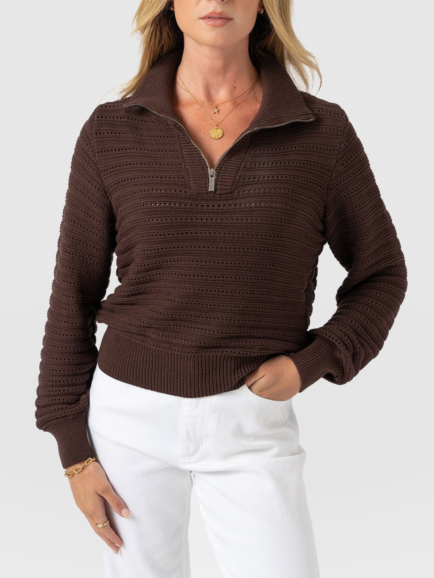 Ester Quarter Zip Knit - Chocolate - Women's Knitwears | Saint + Sofia® EU