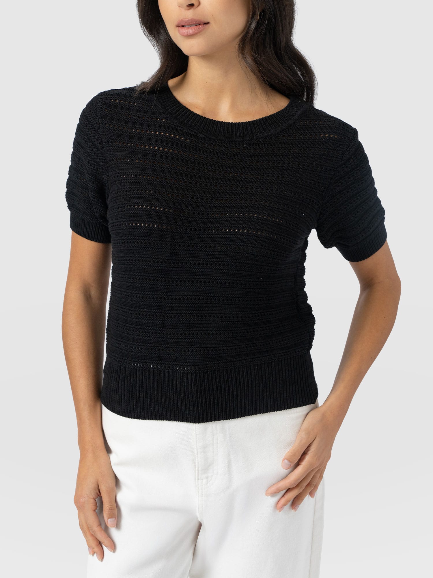 Ester Short Sleeve Knit - Black - Women's Jumpers | Saint + Sofia® EU