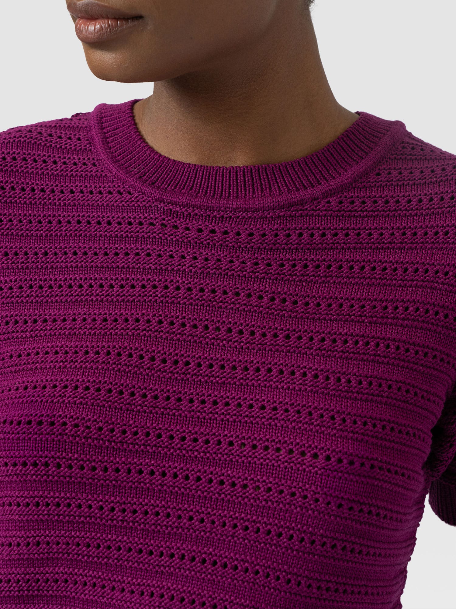 Ester Short Sleeve Knit - Dark Magenta - Women's Jumpers | Saint and Sofia® EU
