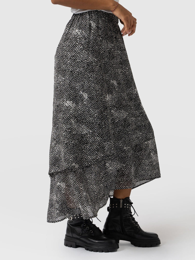 Etta Layered Skirt Monochrome Gothica - Women's Skirts | Saint + Sofia® EU