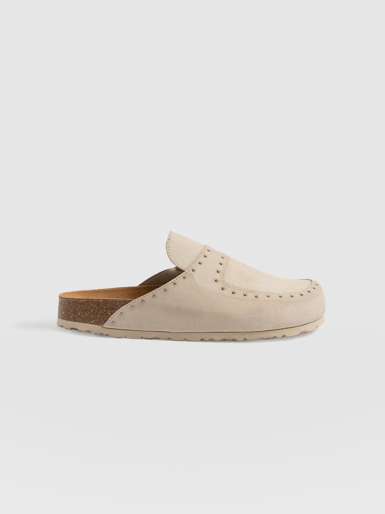 Etta Studded Clogs Cream - Women's Shoes | Saint + Sofia® EU