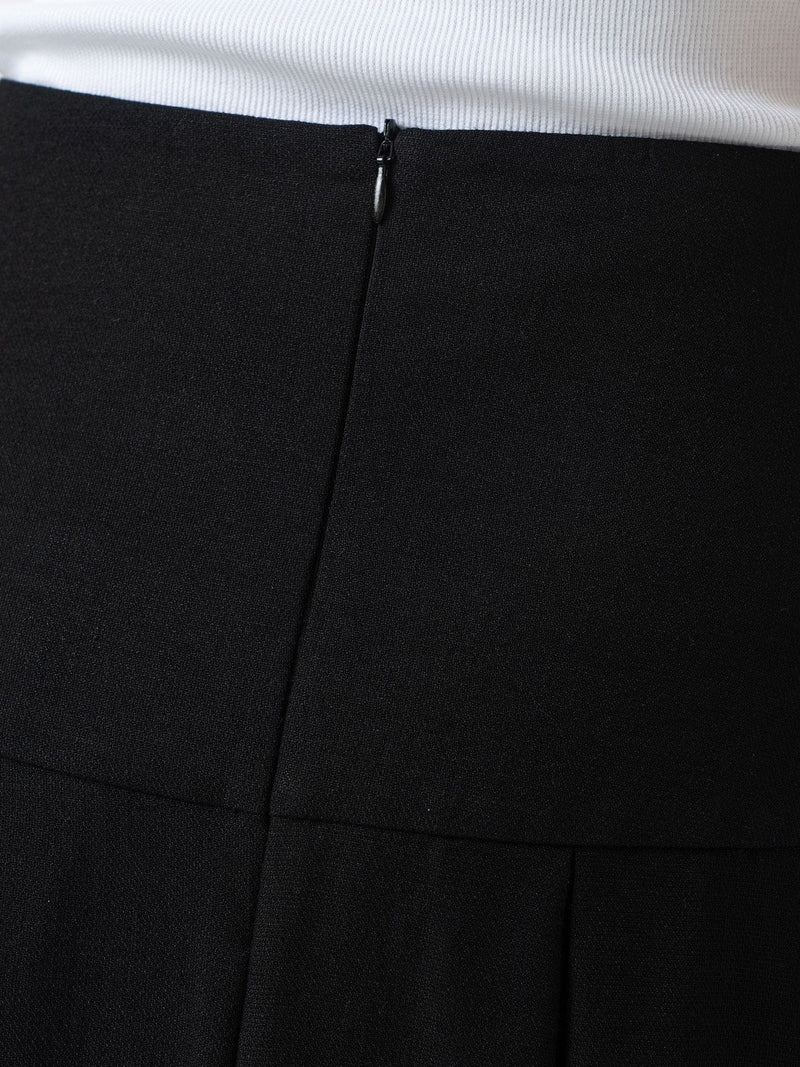 Everly Pleated Skirt - Black - Women's Skirts | Saint + Sofia? EU
