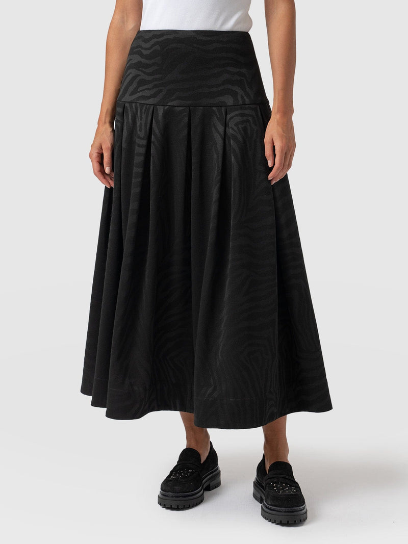 Everly Pleated Skirt Black Zebra  - Women's Skirts | Saint + Sofia® EU