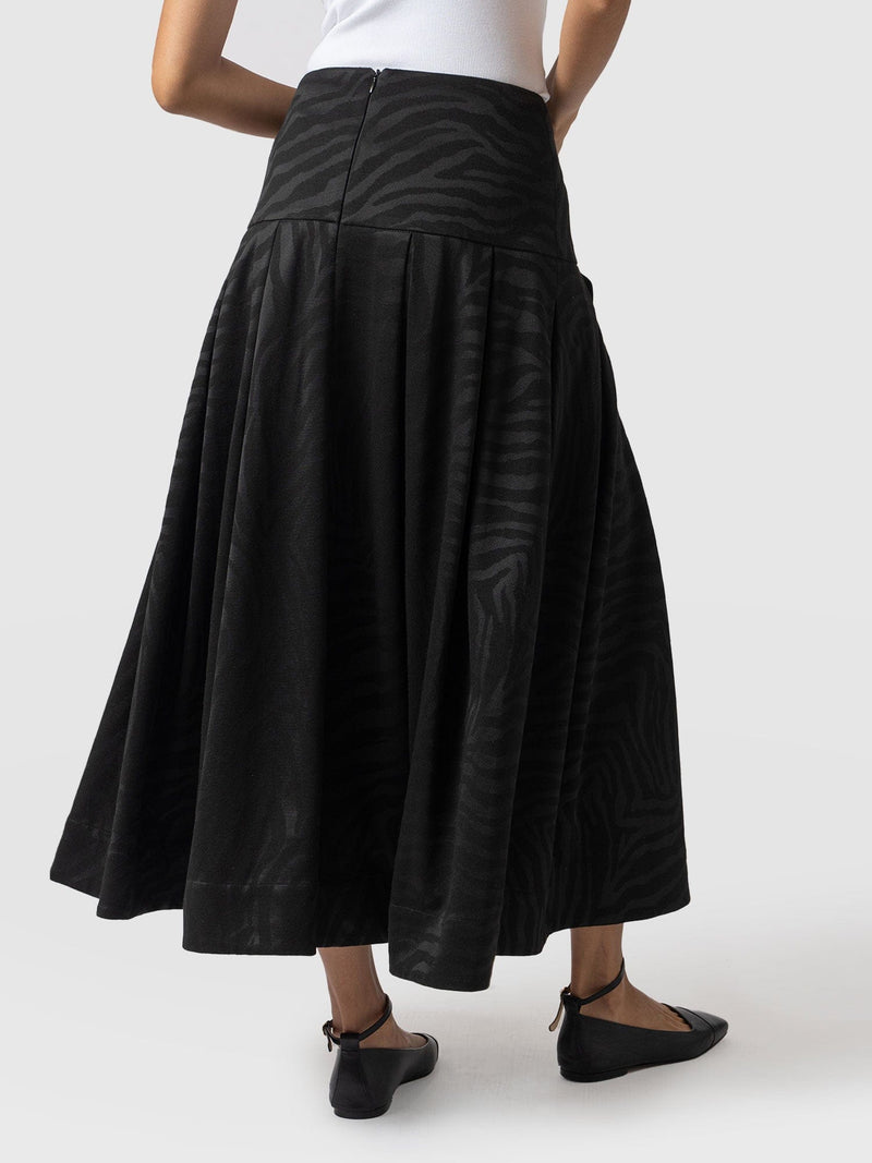 Everly Pleated Skirt Black Zebra  - Women's Skirts | Saint + Sofia® EU