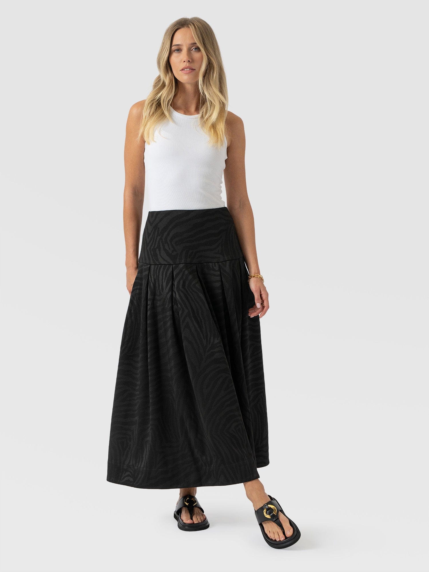 Everly Pleated Skirt Black Zebra  - Women's Skirts | Saint + Sofia® EU