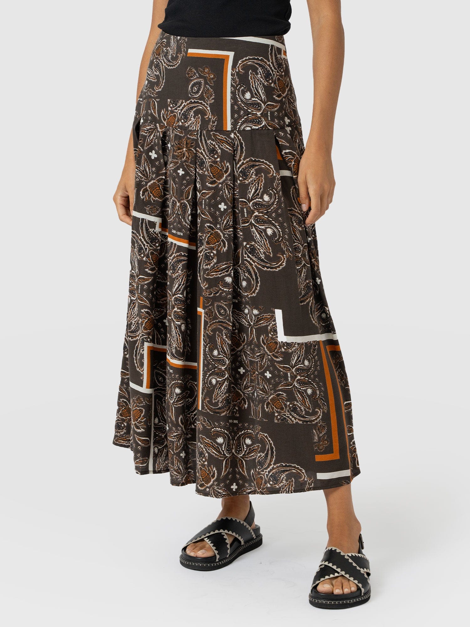 Everly Pleated Skirt - Brown Paisley - Women's Skirts | Saint + Sofia? EU