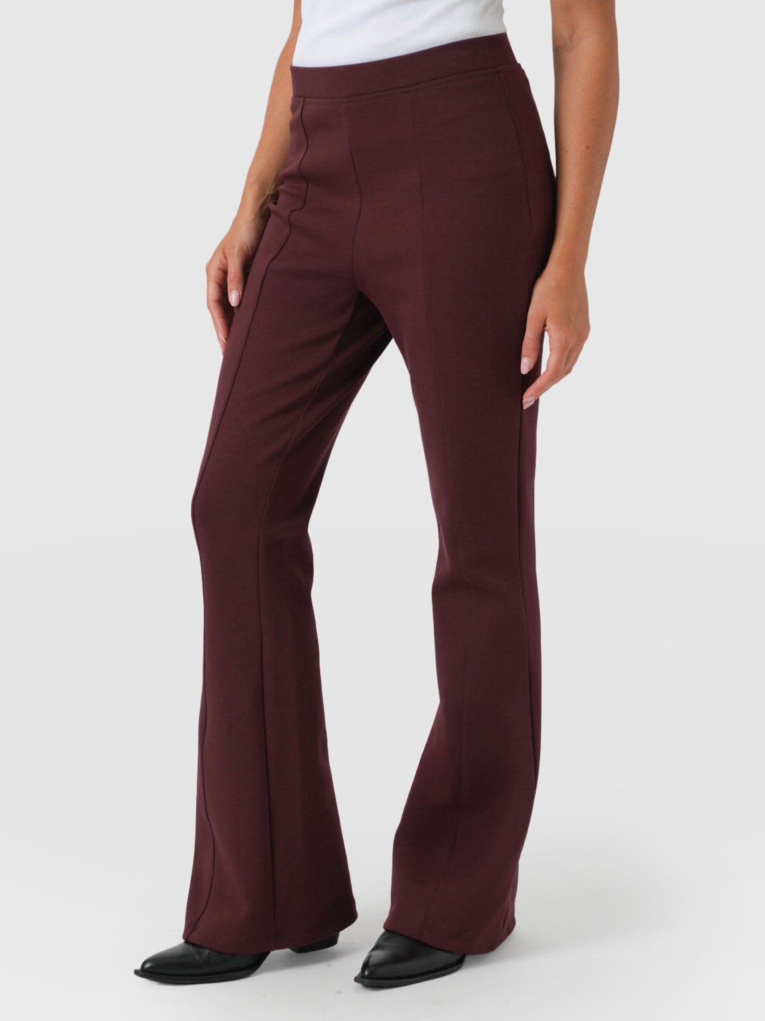 Fearne Fare Legging Maroon - Women's Leggings | Saint + Sofia® EU