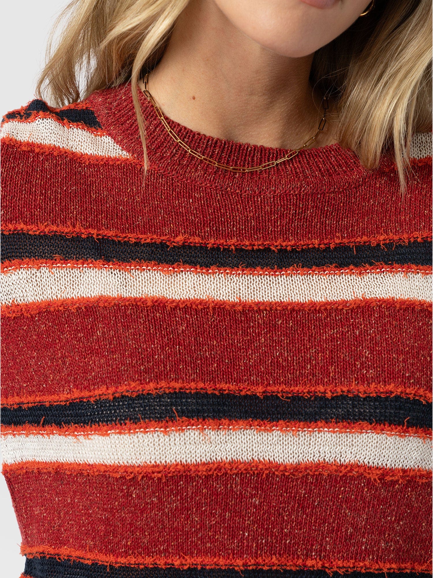 Fearne Knit Tee - Red Stripe - Women's Jumpers | Saint + Sofia® EU