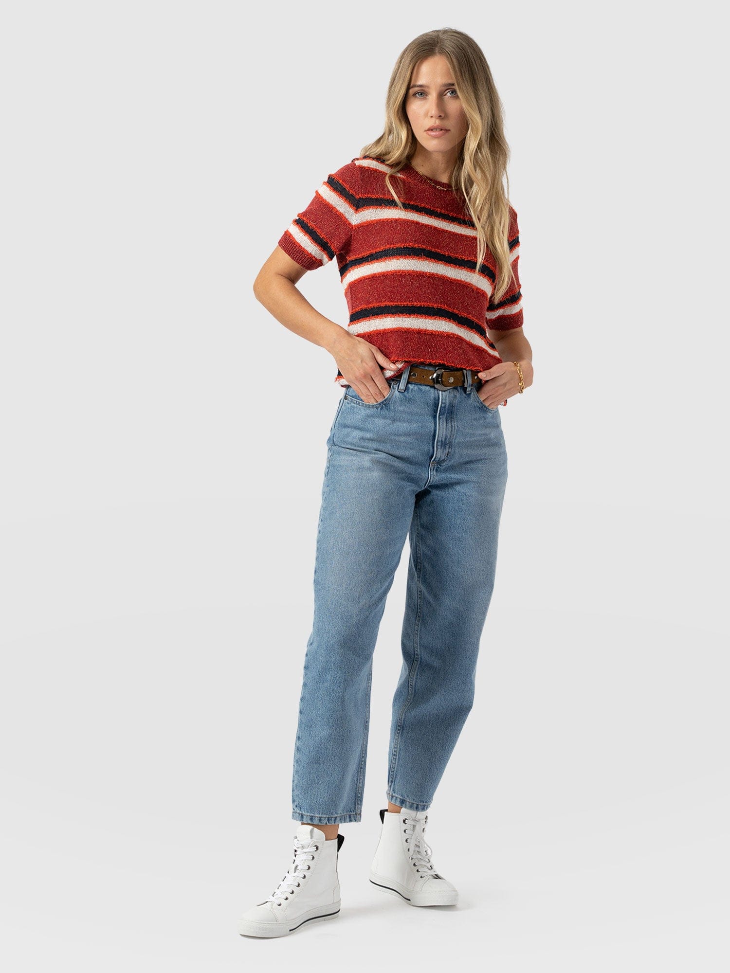 Fearne Knit Tee - Red Stripe - Women's Jumpers | Saint + Sofia® EU