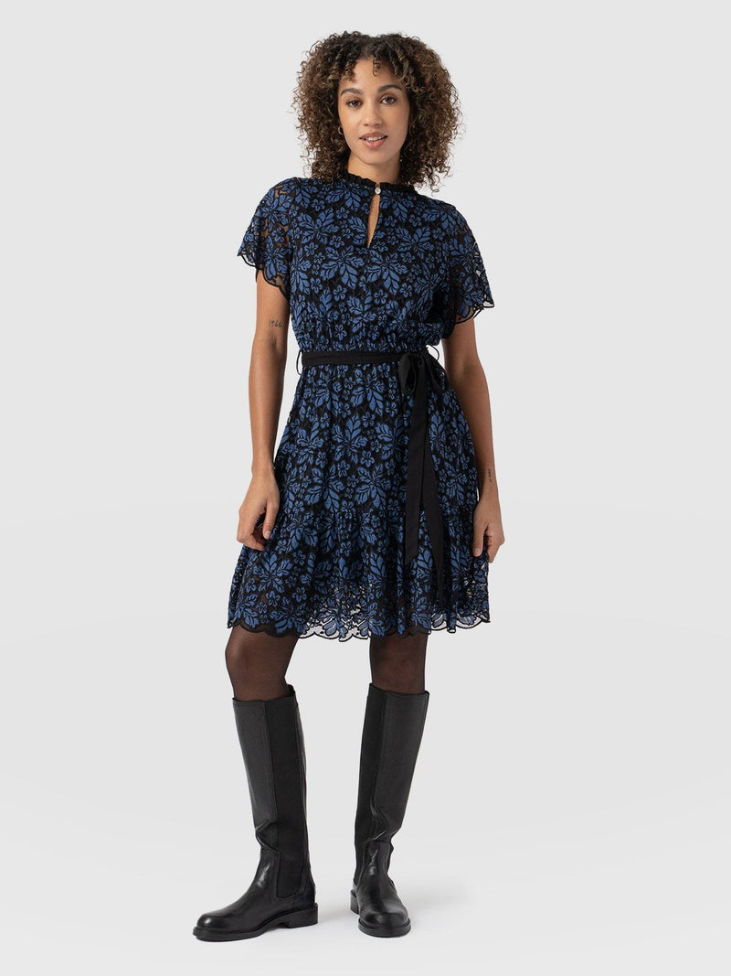 Fearne Lace Mini Dress Blue/Black - Women's Dresses | Saint + Sofia® EU