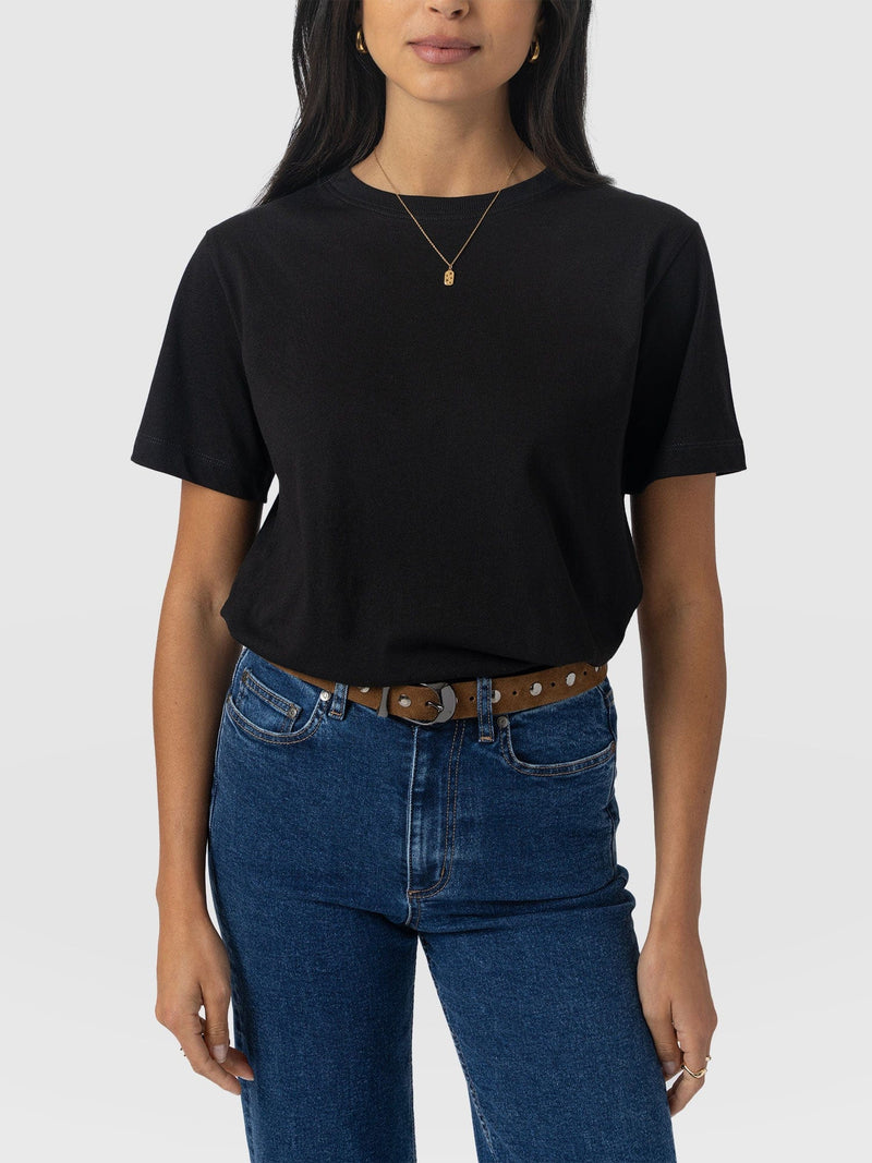 Finsbury Crew Neck Tee - Black - Women's T-shirts | Saint + Sofia® EU