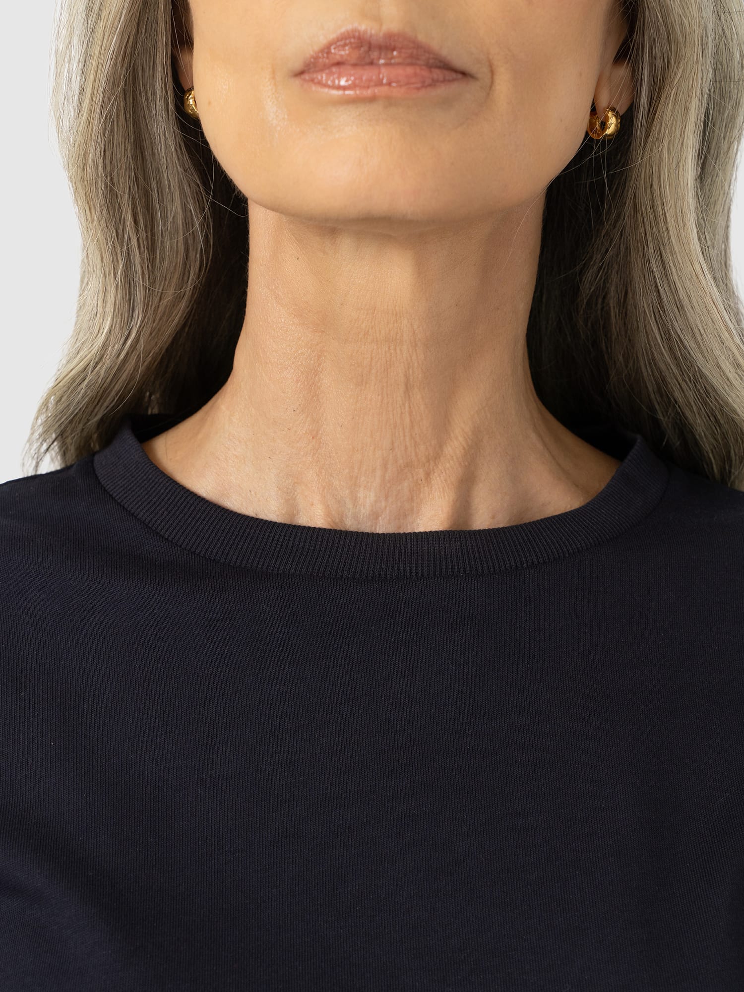 Finsbury Crew Neck Tee - Navy - Women's T-shirts | Saint and Sofia® EU