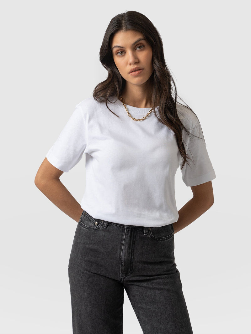 Finsbury Crew Neck Tee White - Women's T-Shirts | Saint + Sofia® EU