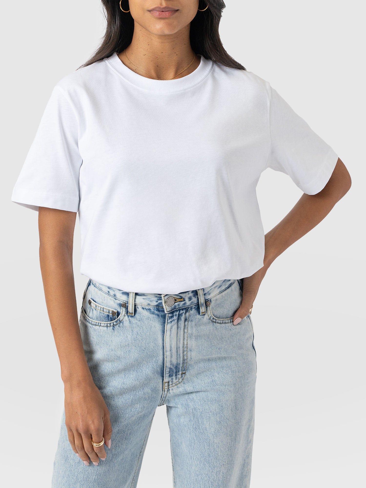 Finsbury Crew Neck Tee White - Women's T-Shirts | Saint + Sofia® EU