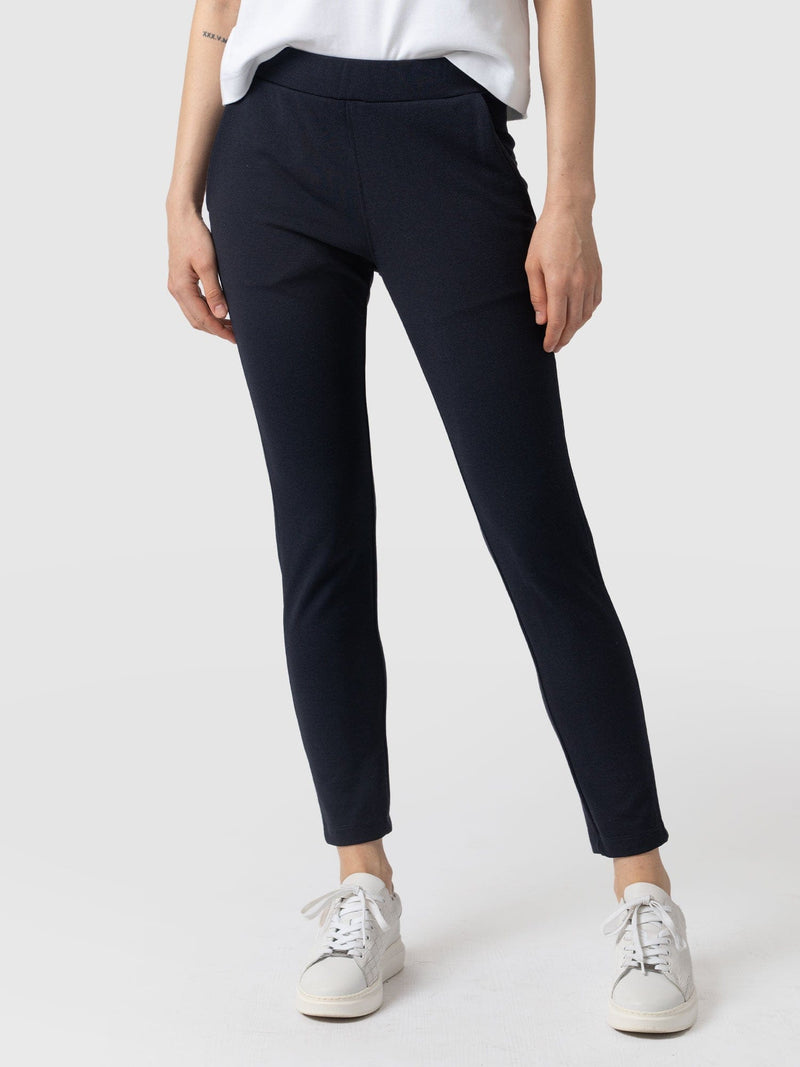 Finsbury Pant Navy - Women's Trousers | Saint + Sofia® EU