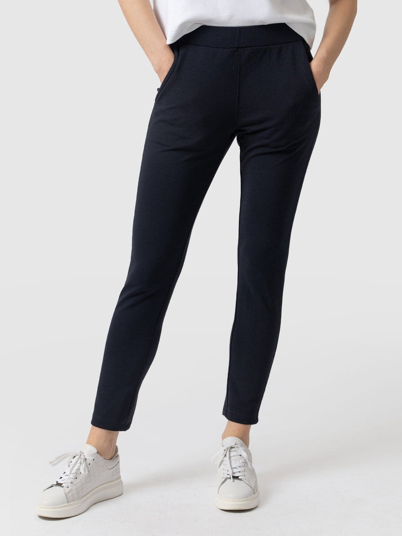 Finsbury Pant Navy - Women's Trousers | Saint + Sofia® EU