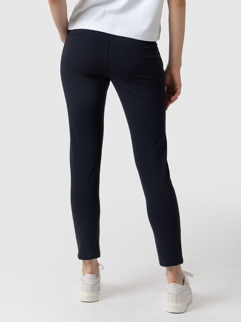 Finsbury Pant Navy - Women's Trousers | Saint + Sofia® EU