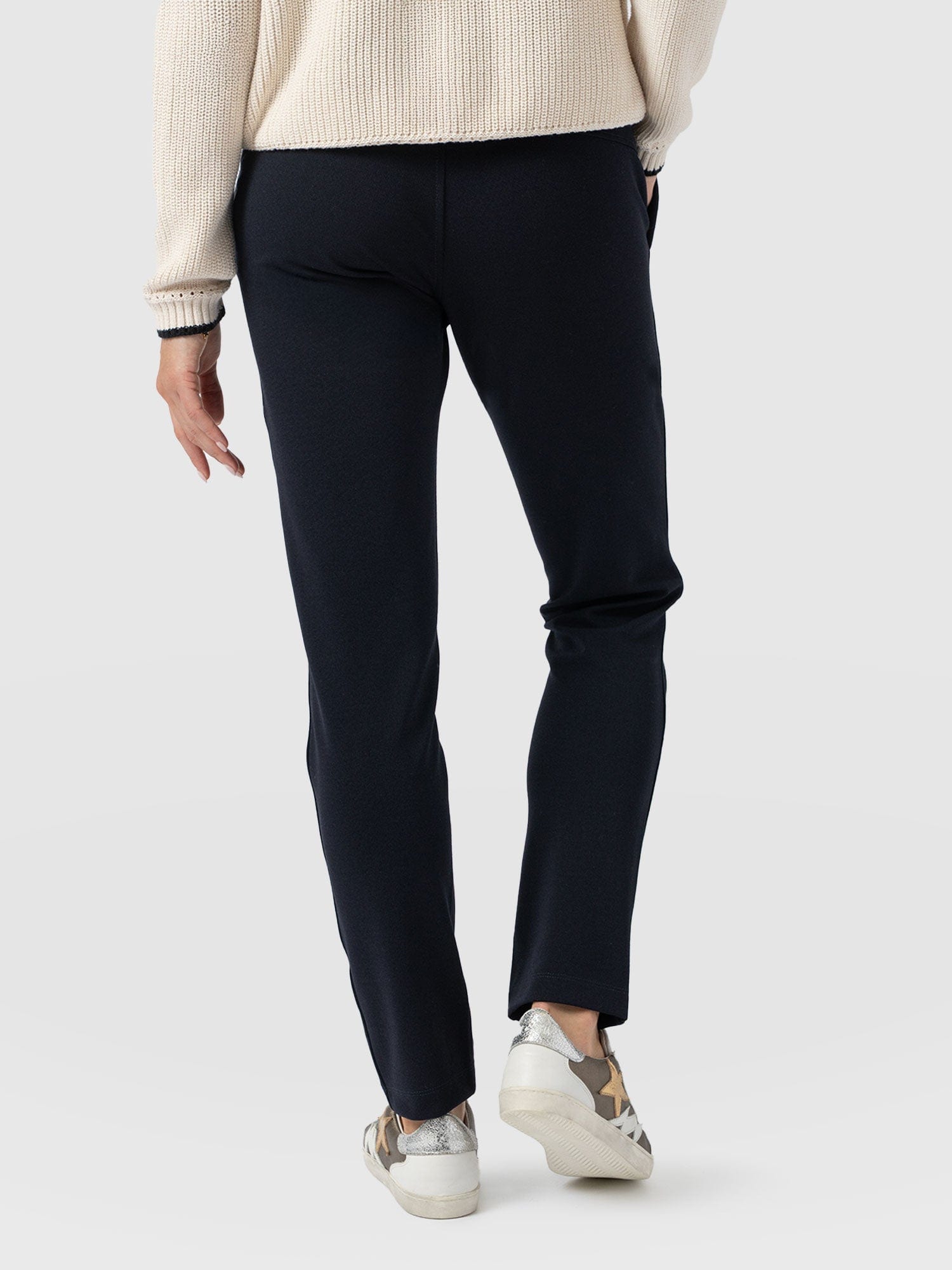 Finsbury Pant Navy - Women's Trousers | Saint + Sofia® EU