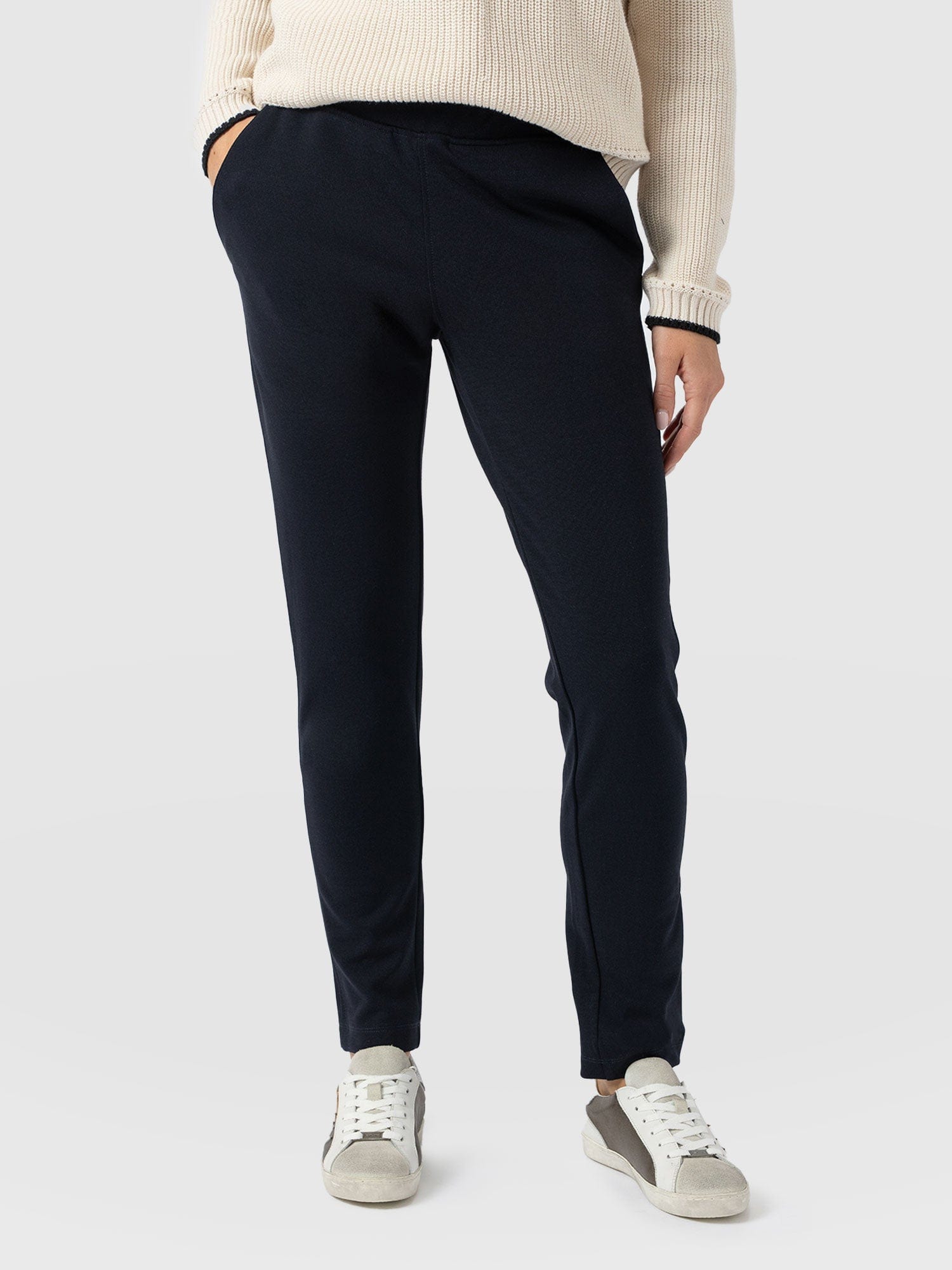 Finsbury Pant Navy - Women's Trousers | Saint + Sofia® EU