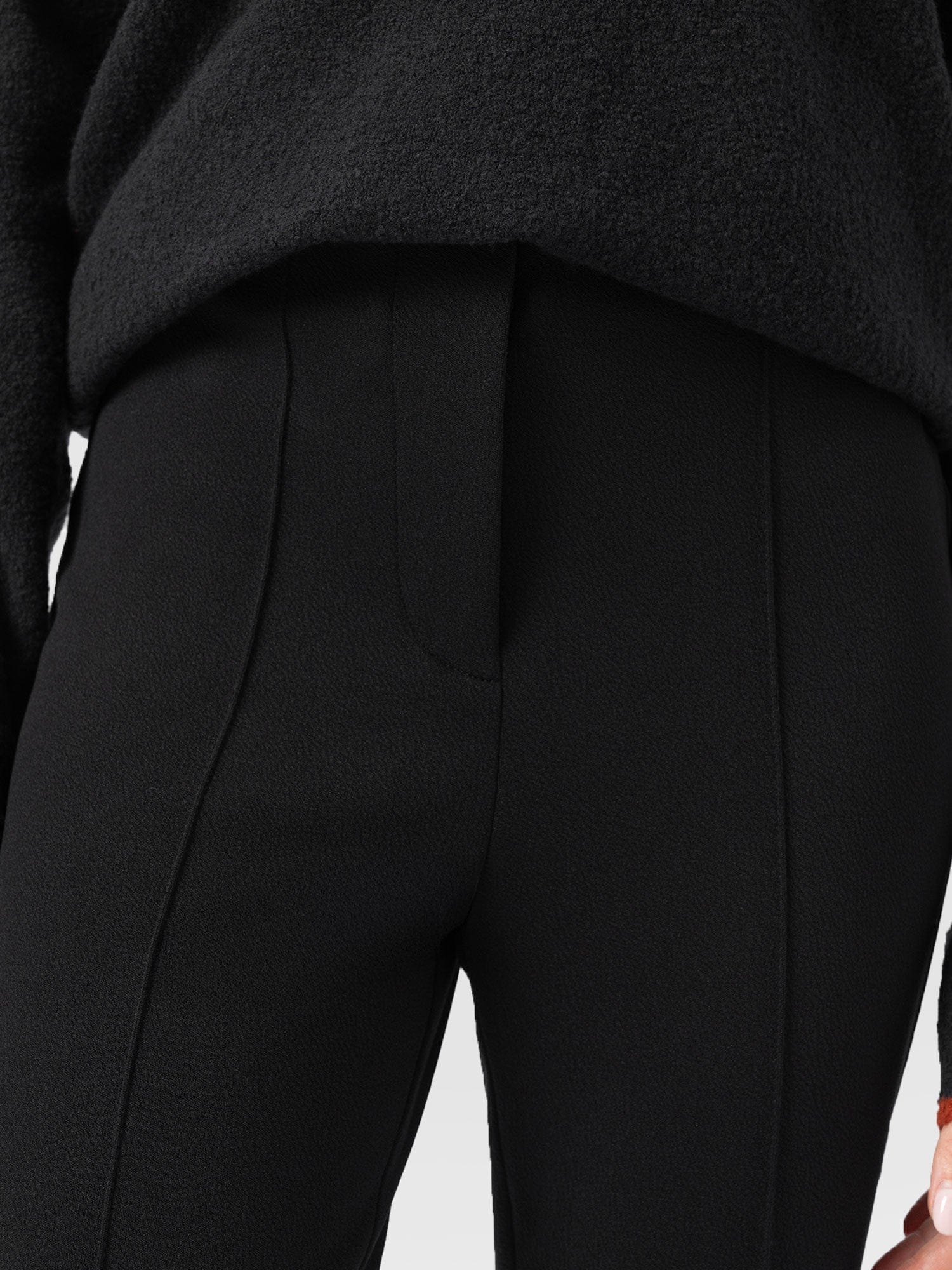 Freya Flared Trouser Black - Women's Trousers | Saint + Sofia® EU