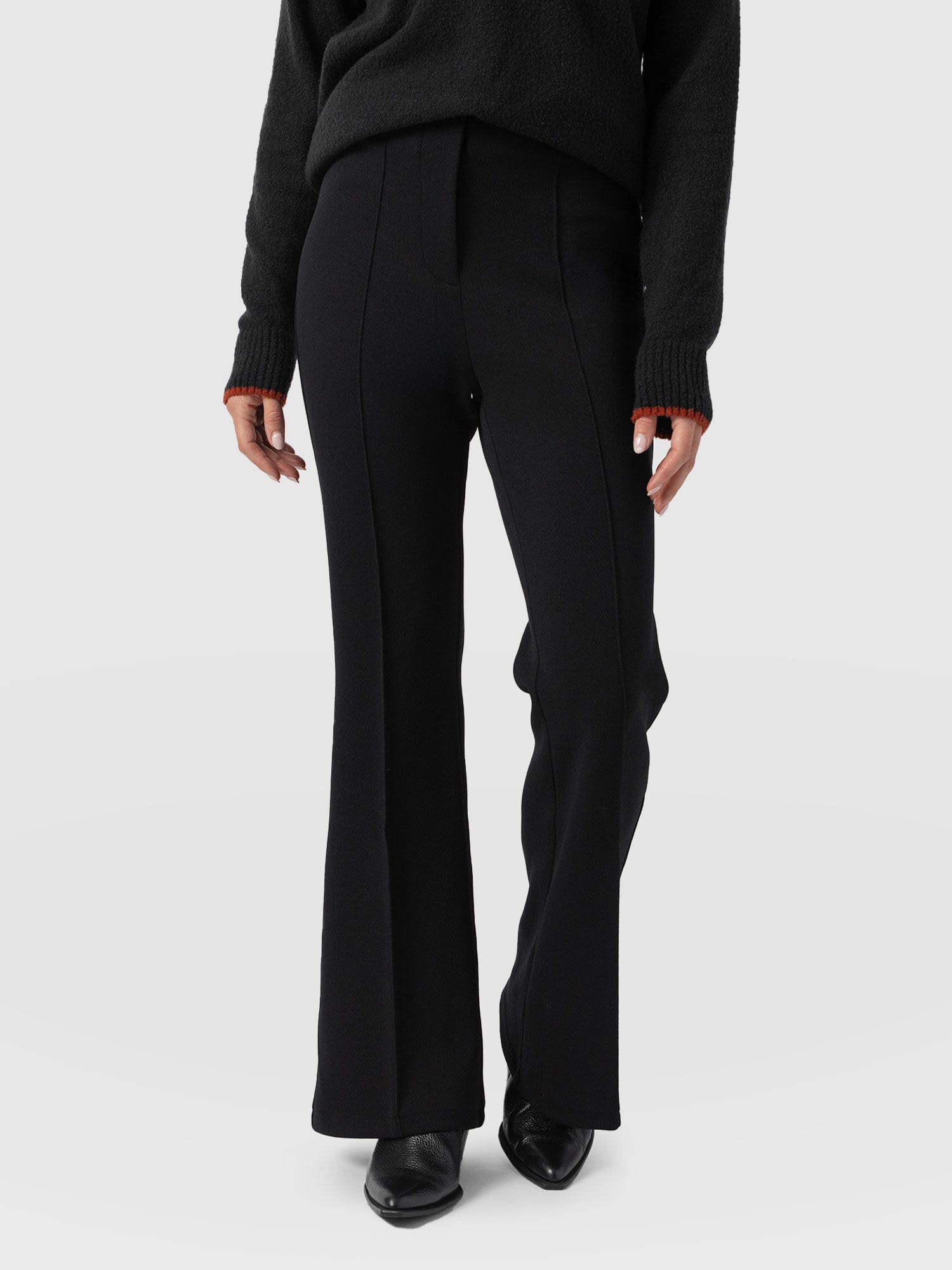 Freya Flared Trouser Black - Women's Trousers | Saint + Sofia® EU