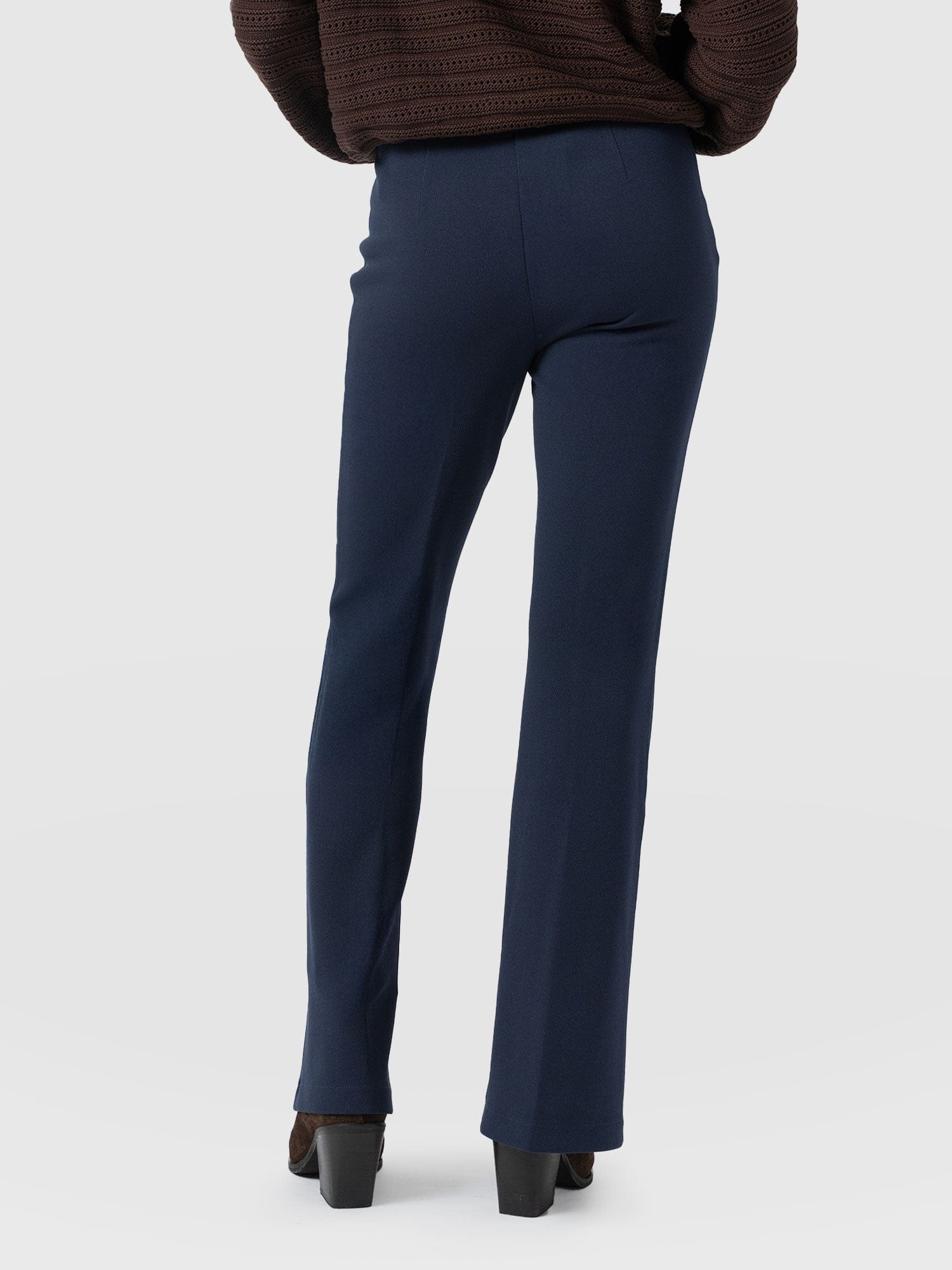 Freya Flared Trouser - Navy - Women's Trousers | Saint + Sofia EU