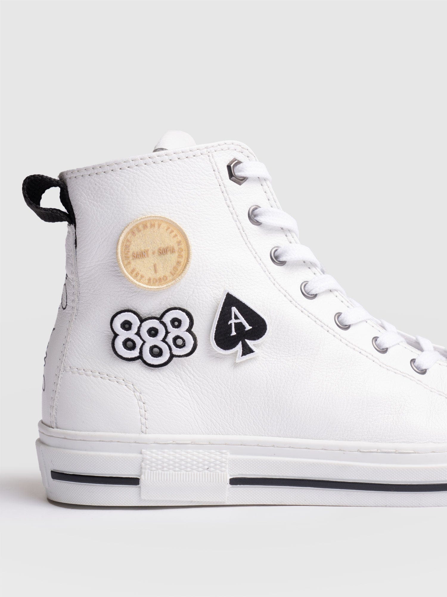 Gold Coin Sticker Badge - Cream - Women's Accessories | Saint + Sofia® EU