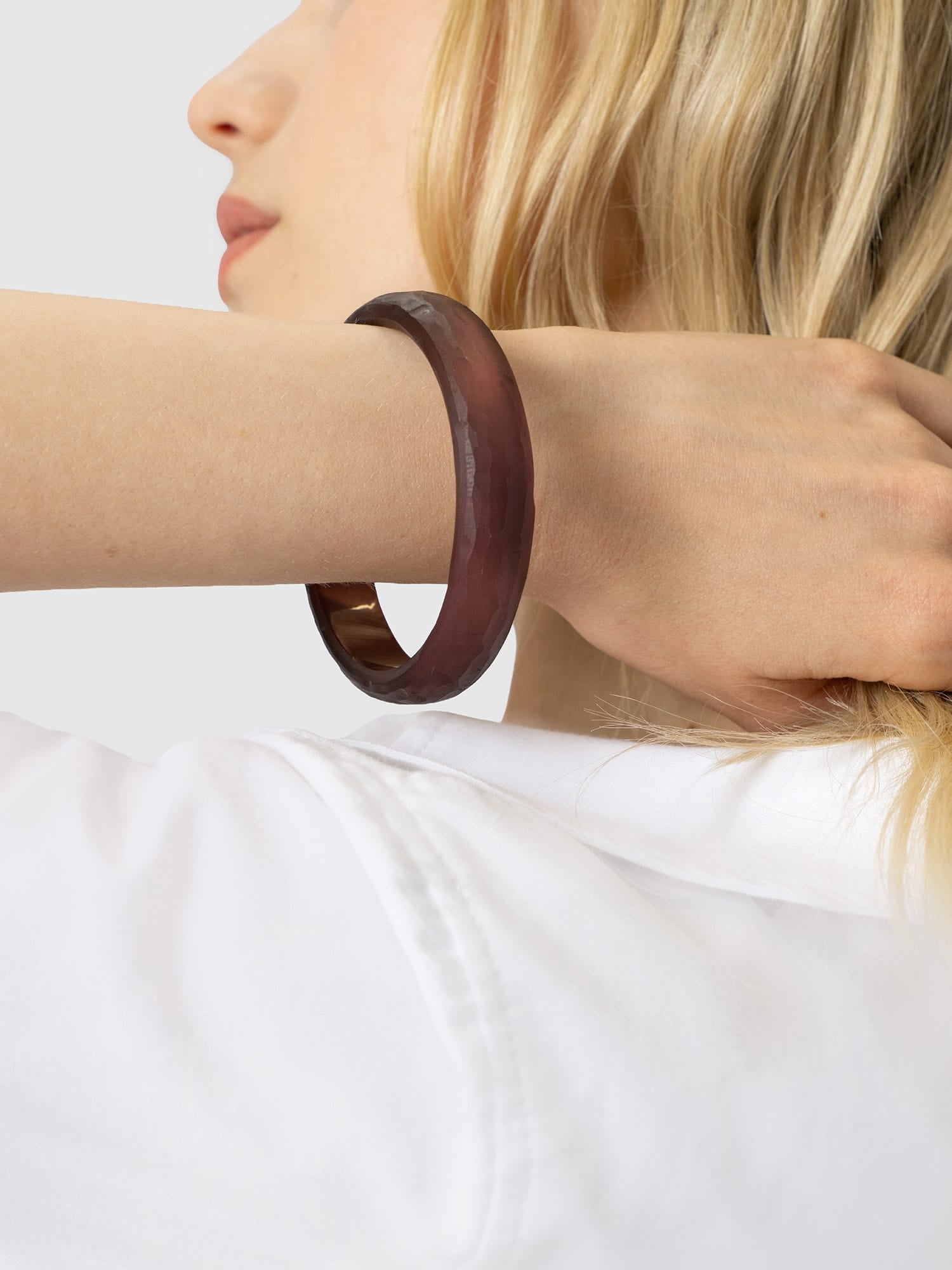 Hammered Bangle - Wine Red - Women's Jewellers | Saint and Sofia® EU