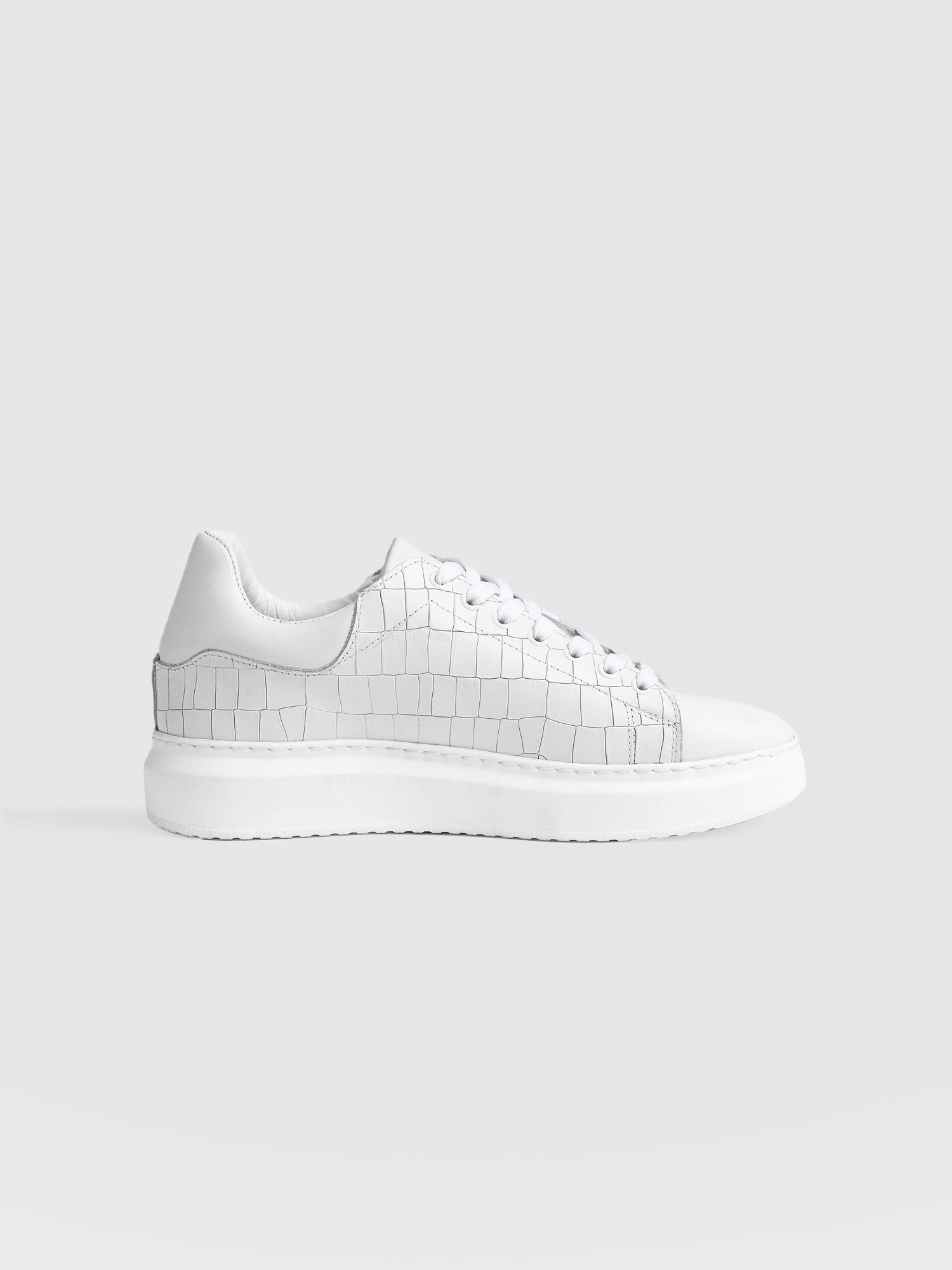 Hampstead Trainer White Croc - Women's Trainers | Saint + Sofia® EU