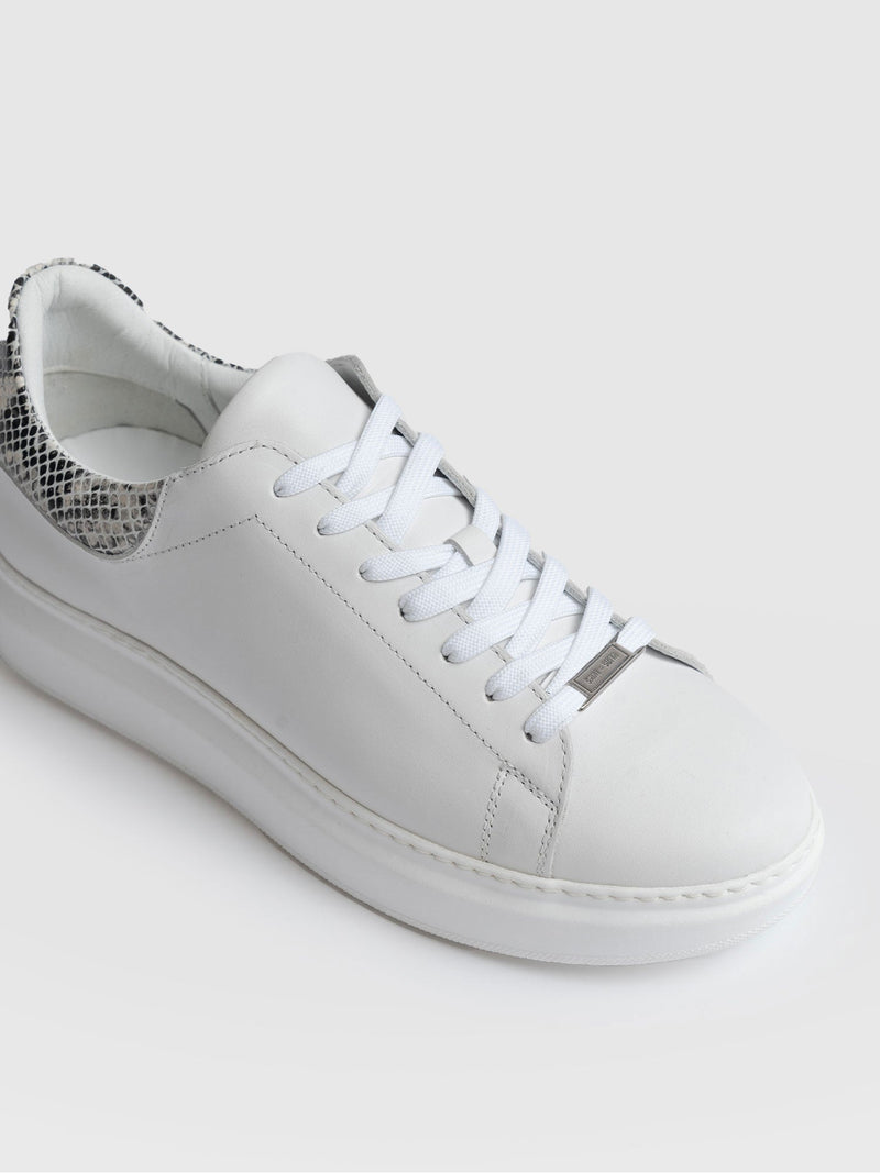 Hampstead Trainer White - Women's Trainers | Saint + Sofia® EU