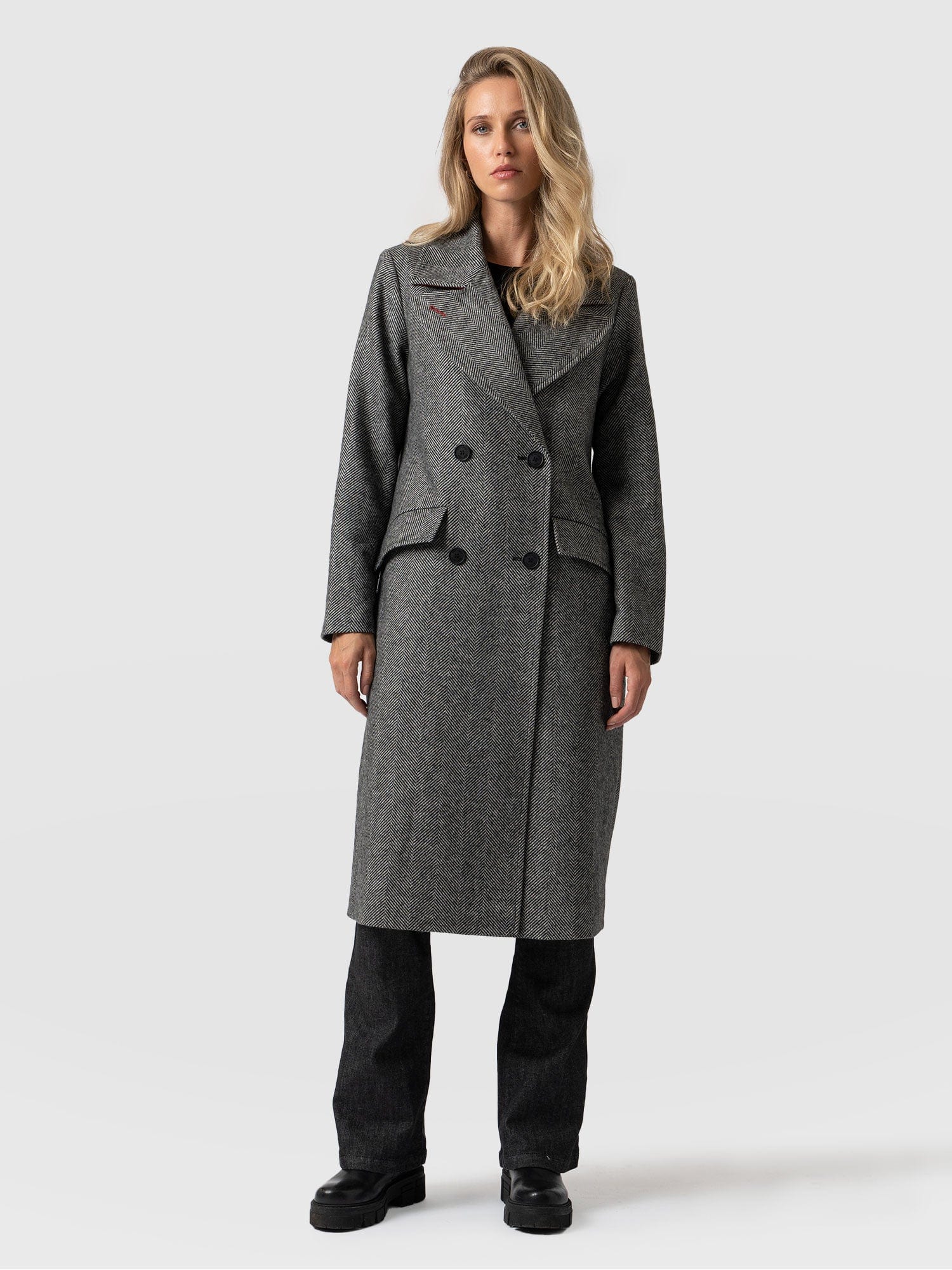 Hampton Coat Monochrome Chevron - Women's Coats | Saint + Sofia® EU