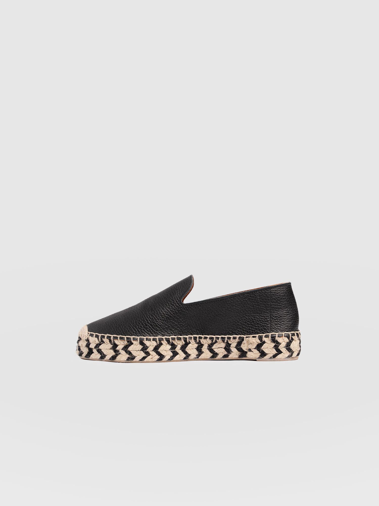 Hampton Espadrilles - Black Leather - Women's Shoes | Saint + Sofia® EU