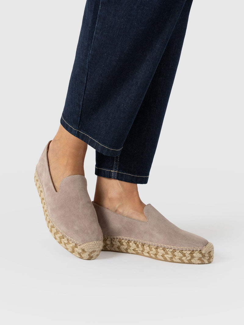 Hampton Espadrilles - Sand Suede - Women's Shoes | Saint + Sofia® EU
