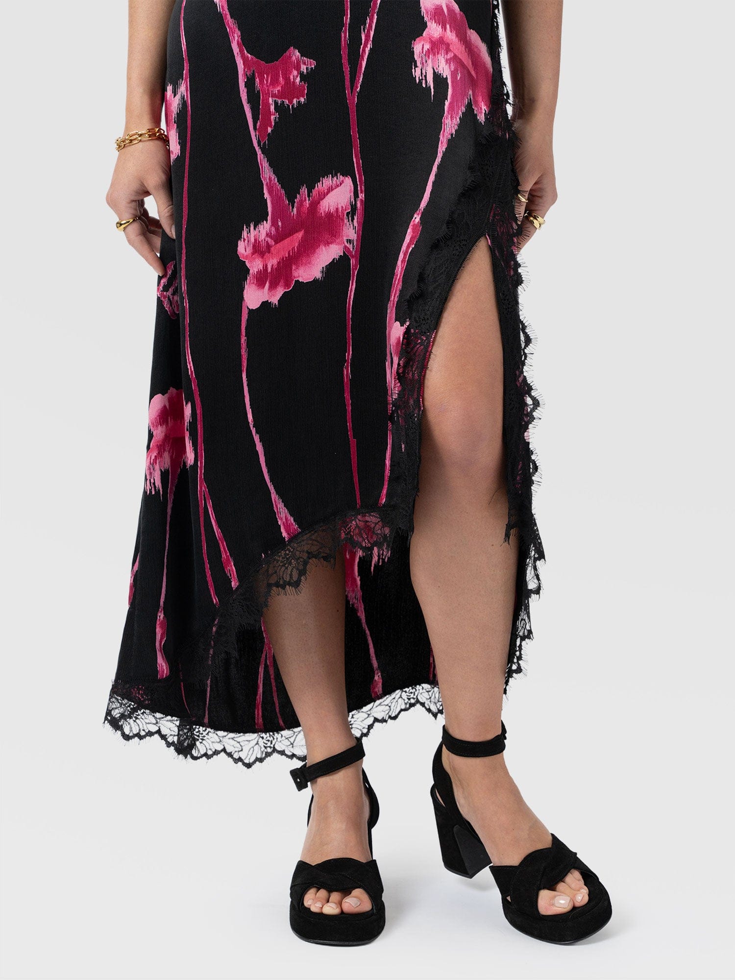 Harper Lace Cami Dress - Pink Stem Floral - Women's Dresses | Saint + Sofia® EU