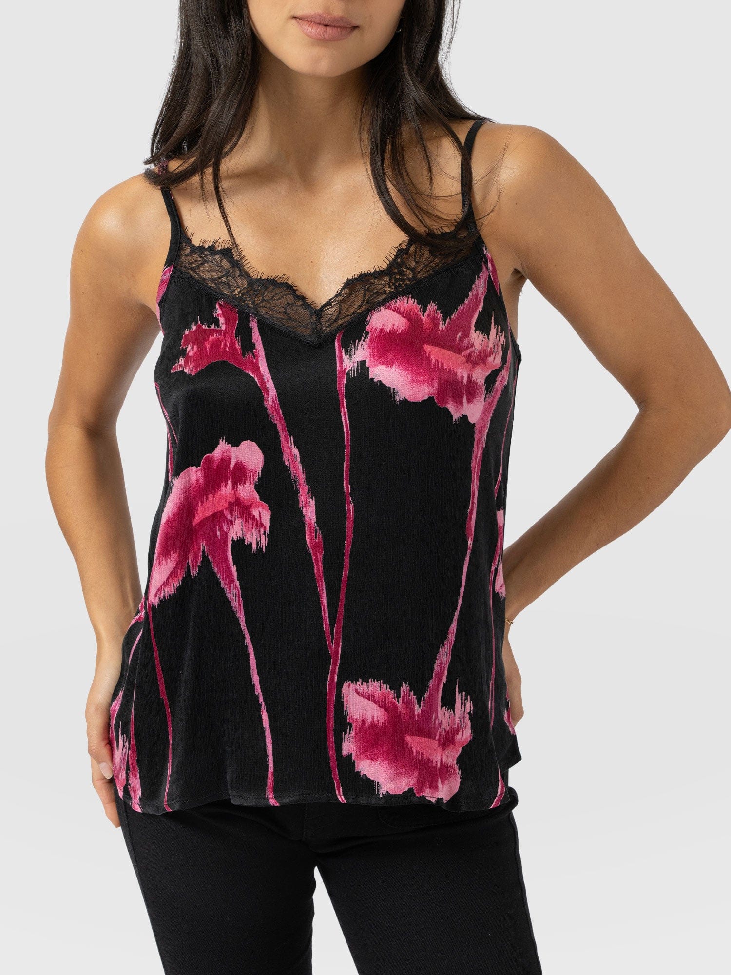 Harper Lace Cami - Pink Stem Floral - Women's T-shirts | Saint + Sofia® EU
