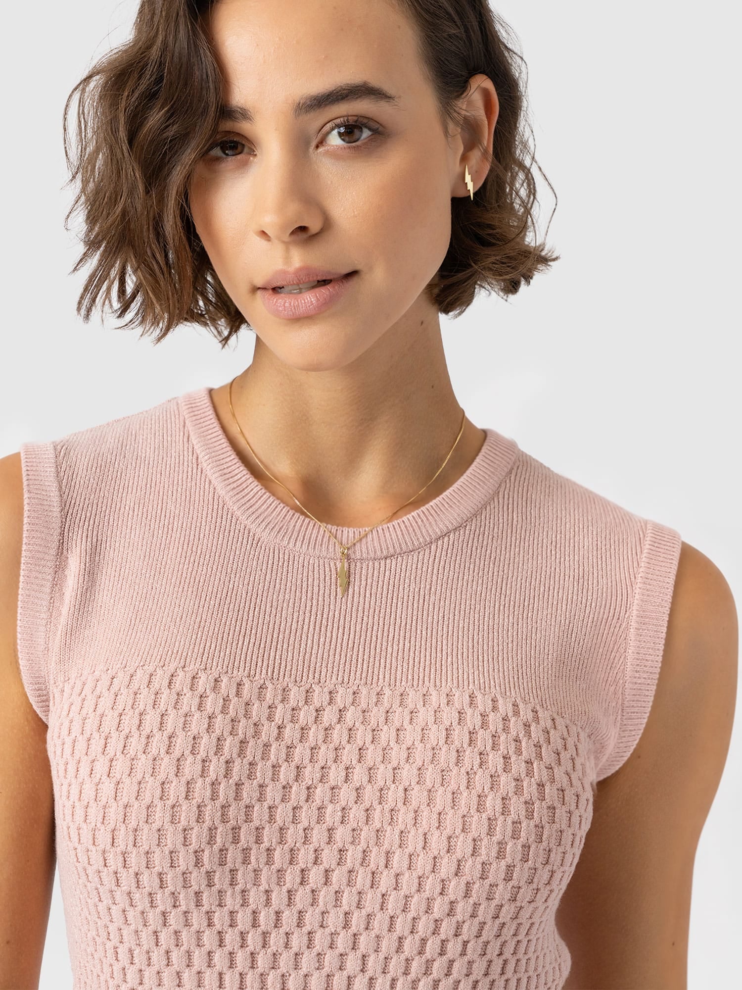 Honeycomb Sleeveless Rib Knit - Pale Pink - Women's Knitwears | Saint and Sofia® EU