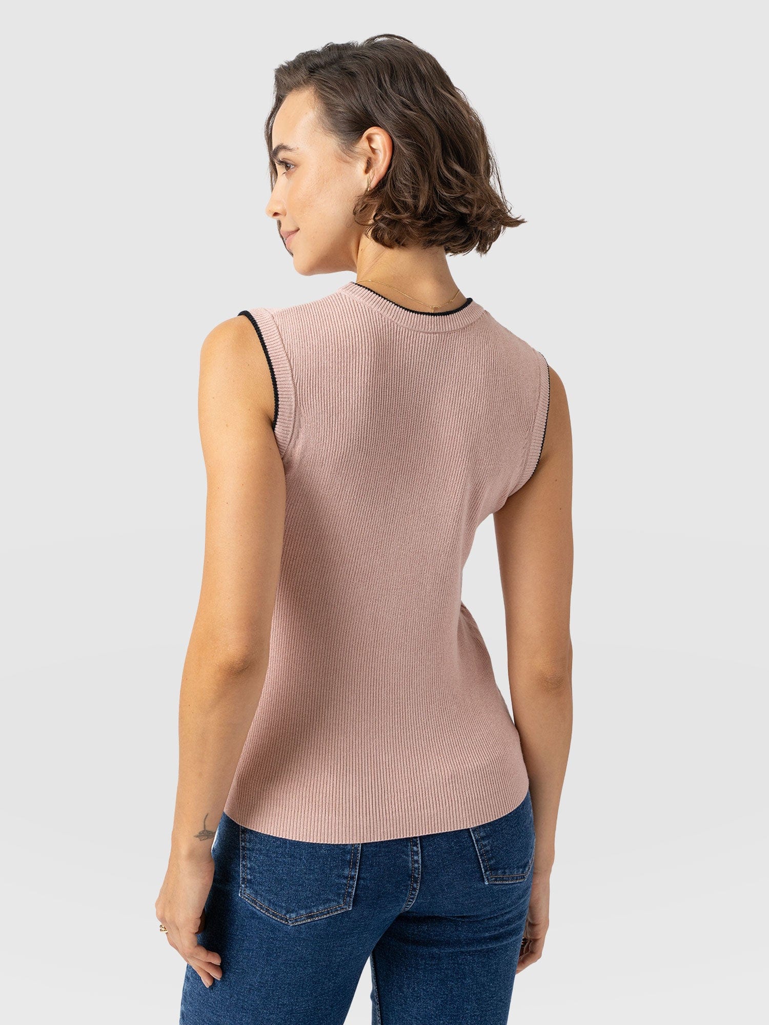Honeycomb Sleeveless Rib Knit - Pale Pink - Women's Knitwears | Saint and Sofia® EU