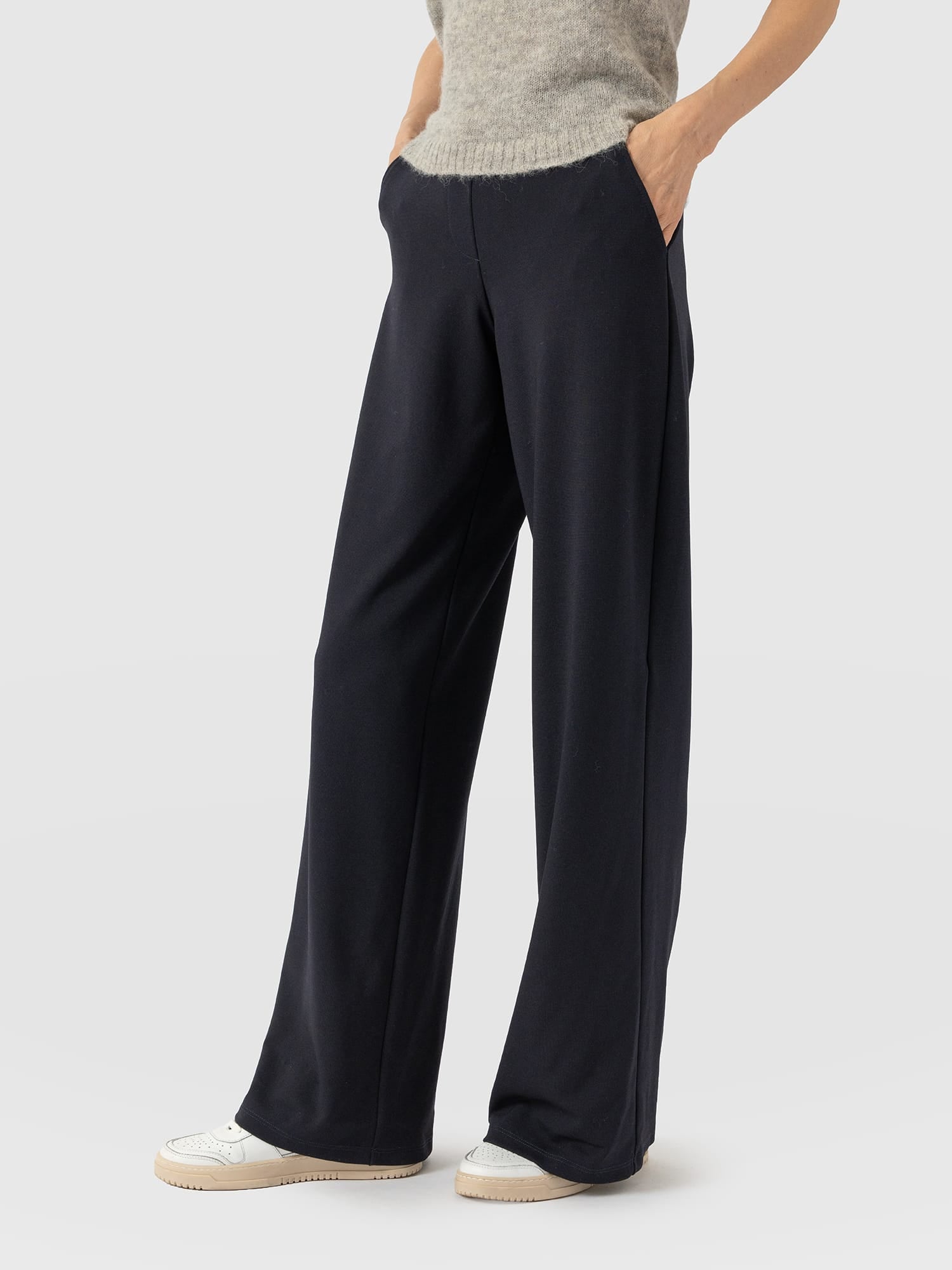 Hoxton Straight Leg Pant - Navy - Women's Trousers | Saint and Sofia® EU