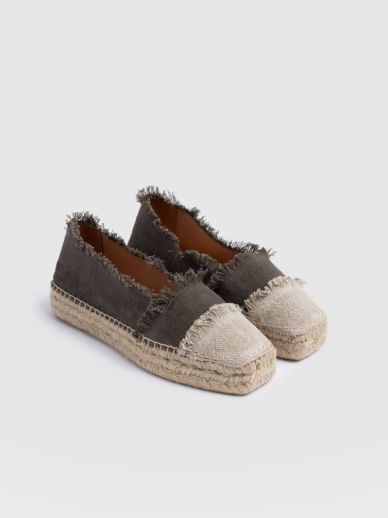 Ivy Frayed Espadrille Pumps - Khaki - Women's s | Saint + Sofia® EU