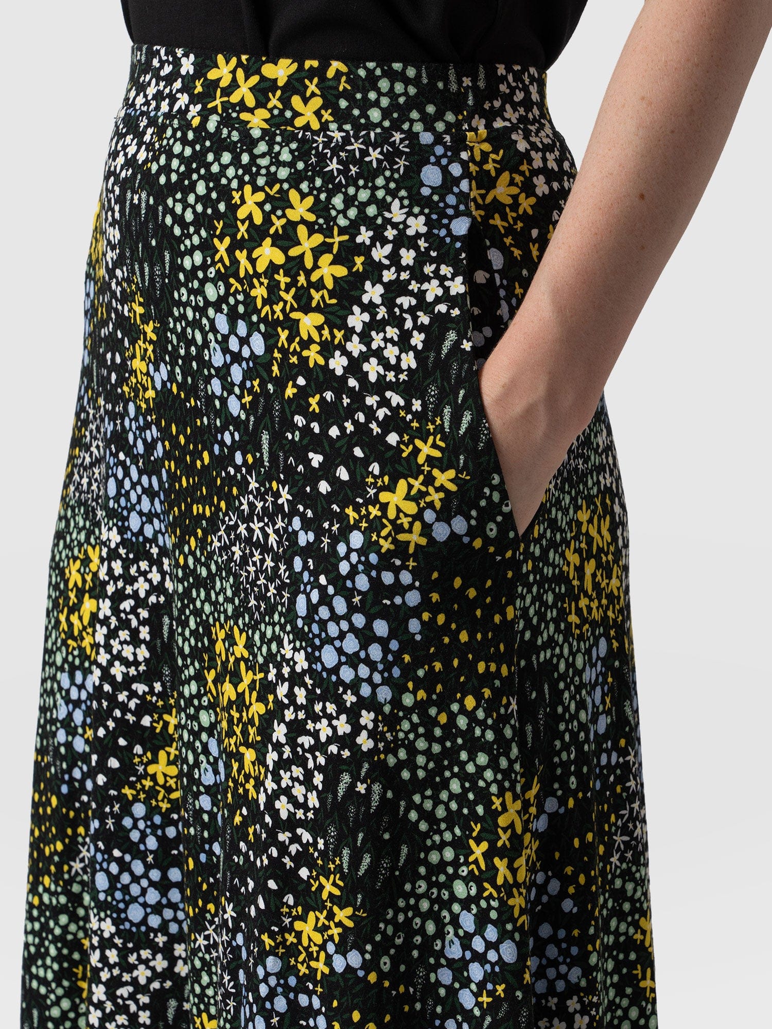 Jersey Riley Skirt Blue Ditsy Floral - Women's Skirts | Saint + Sofia® EU