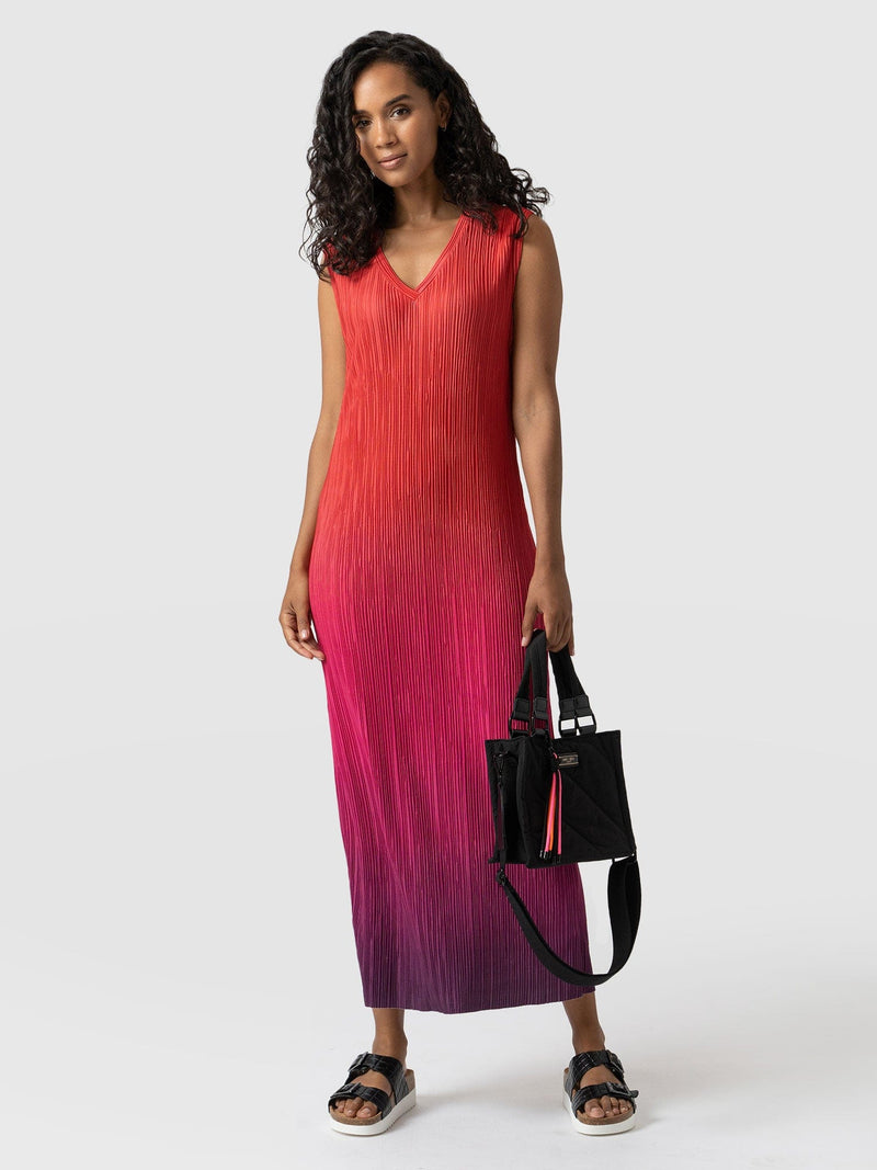 Jolie Sleeveless Plisse Dress Red/Pink Ombre - Women's Dresses | Saint + Sofia® UK