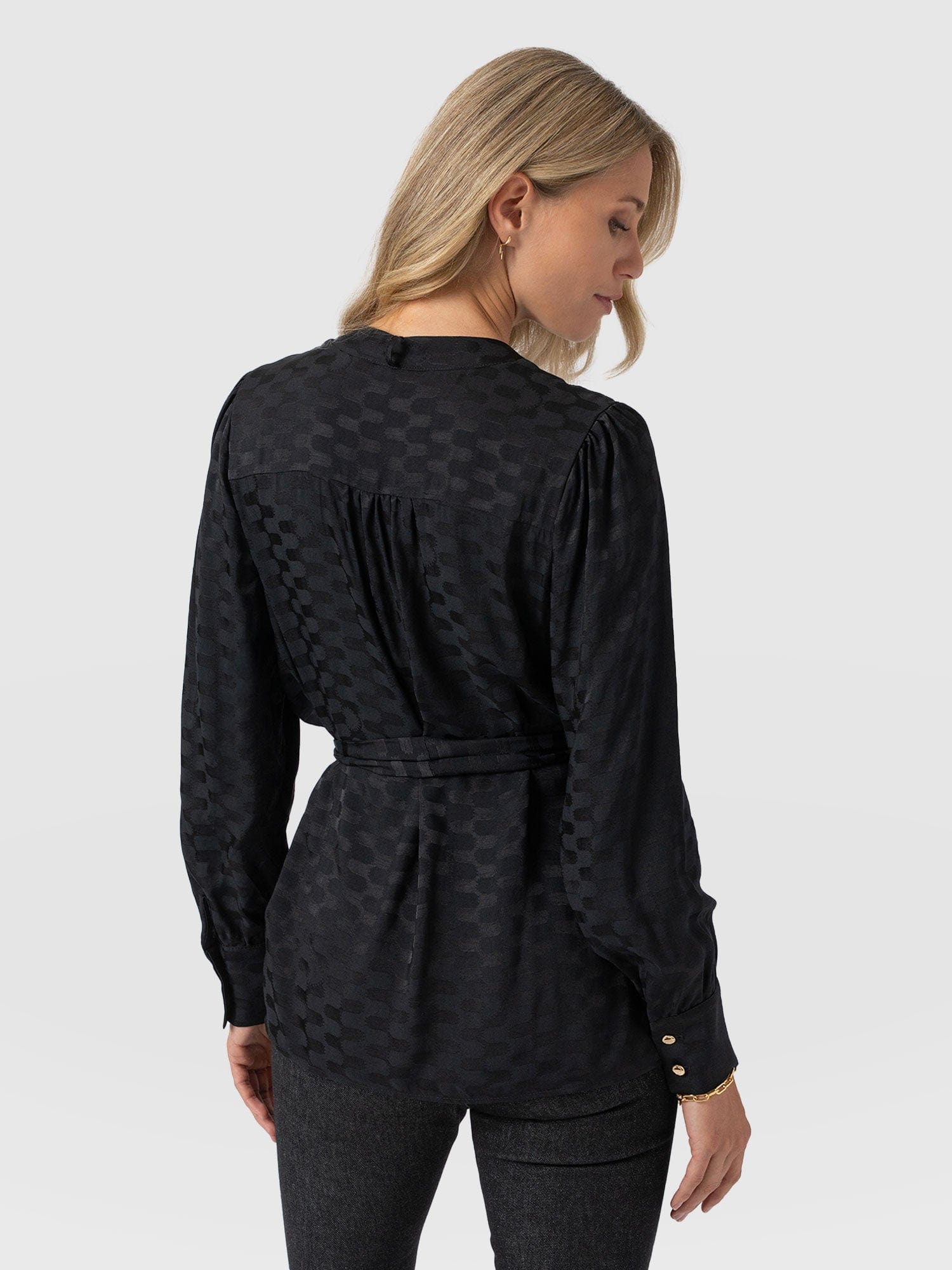 Joselyn V Neck Blouse - Black Jacquard - Women's Blouses | Saint + Sofia® EU